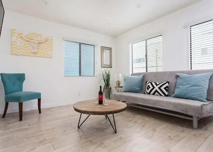 Sunny 1 Bedroom In The Heart Of Venice Beach - #4